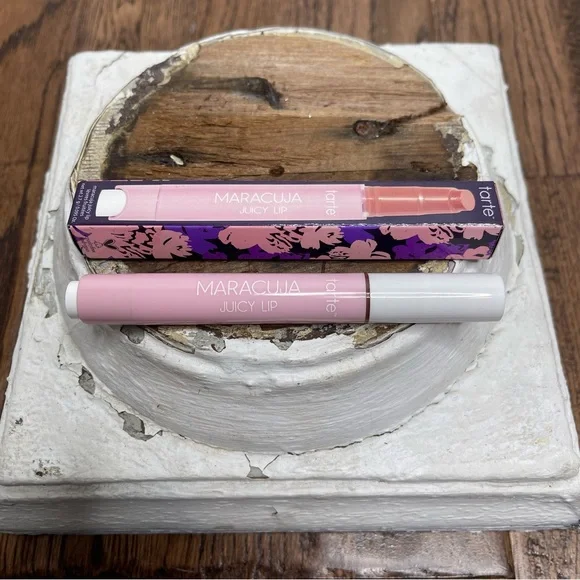 Tarte Maracuja Juicy Lip Balm - Picture 4 of 9